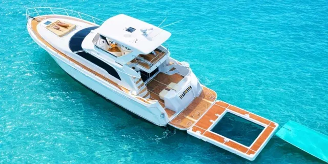 Miami Private Boat Tour with Jet Skis - Image 2