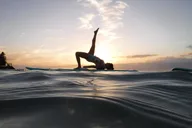 Honolulu Floating Yoga at Sunset 75 min thumbnail 5