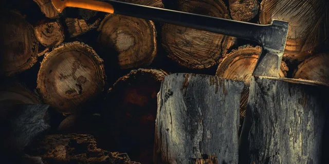 San Diego Axe and Knife Throwing Experience - Image 1