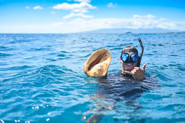 Waikiki Snorkel Retreat for Couples 2 hr - Image 3