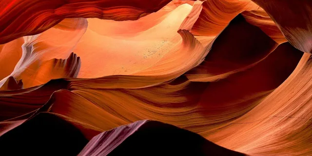 Las Vegas Antelope Canyon and Horseshoe Bend Tour - Image 1