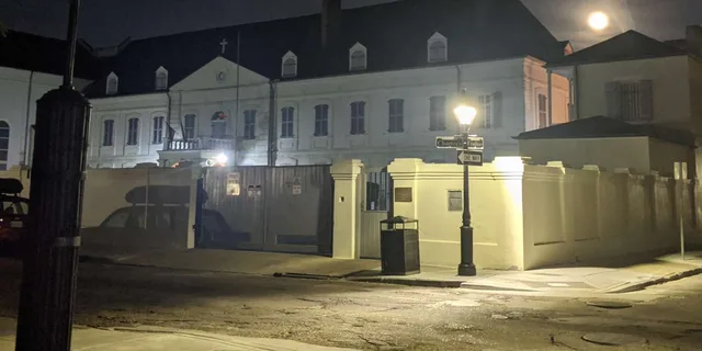 New Orleans French Quarter Ghost Tour - Image 2