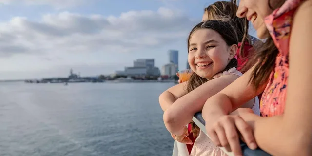 San Diego Scenic Harbor Tour 90 Min - Image 5