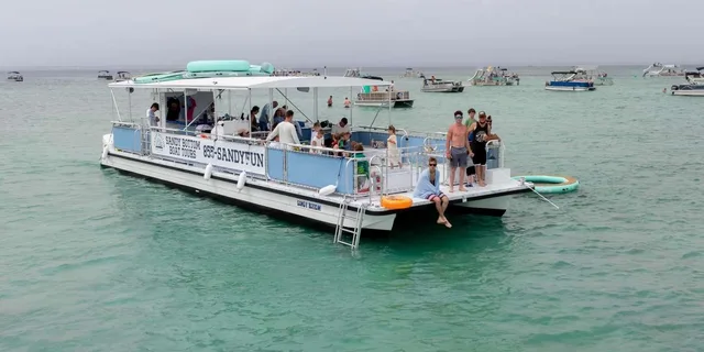 Destin Crab Island Adventure Boat Tour - Image 6