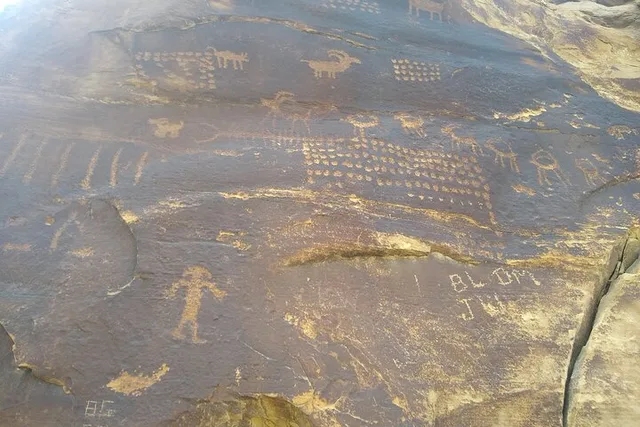 Moab Ebike Petroglyph Tour 2 hr - Image 3
