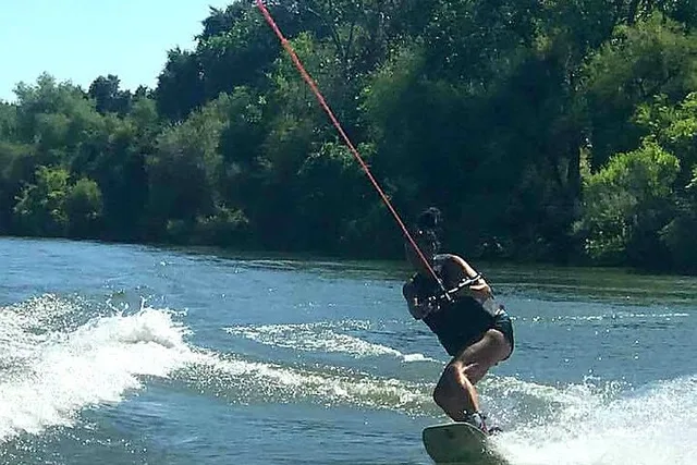 Sacramento Wakeboarding and Wakesurfing Full Day - Image 6