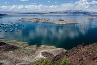 Las Vegas Lake Mead Wildlife and Seven Magic Mountains Tour thumbnail 3
