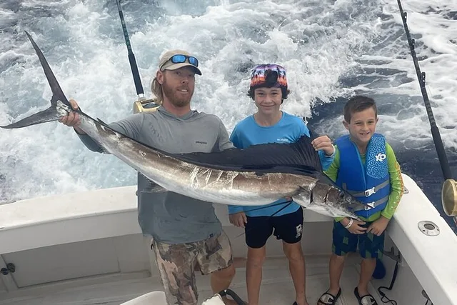 Kona Private Sunset Fishing Charter 4 hr - Image 4