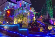 New York City Dyker Heights Christmas Lights Tour thumbnail 6