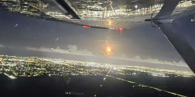 Jupiter Scenic Air Tour in a Cessna 182 - Image 5