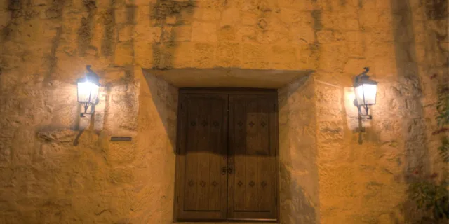 San Antonio Ghost Tour: Madames and Mayhem - Image 3