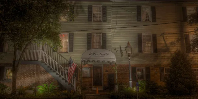 Savannah Haunted Walking Tour - Image 1