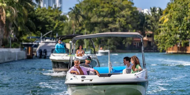 Fort Lauderdale Wildlife Boat Tour to Raccoon Island - Image 4