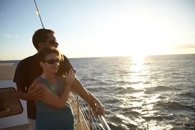 Waikiki Sunset Cocktail Cruise - Image 2