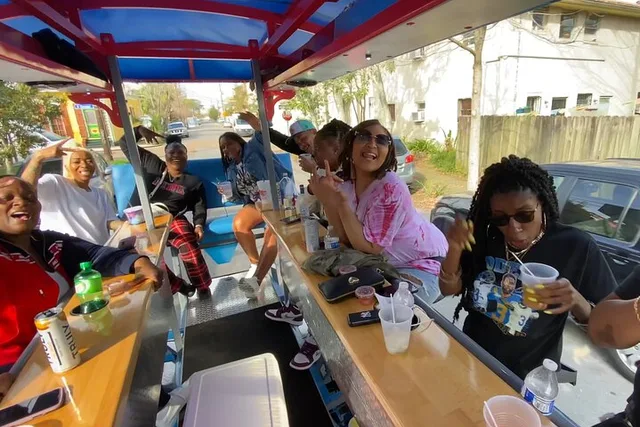 New Orleans Bike Bar Tour: Murals and History - Image 6