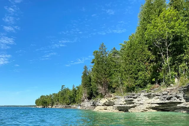 Jacksonport Kayak Tour at Whitefish Dunes - Image 3