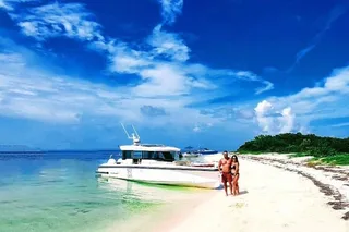 St. Petersburg Boat Tour with Snorkeling