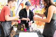 Chicago Fluid Art Experience thumbnail 3