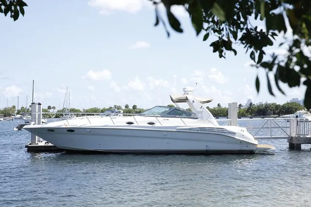 Miami Private Yacht Rental - Image 3