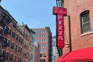 Boston North End Pizza and Cannoli Tour thumbnail 6