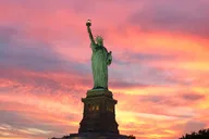 New York City Fireworks Boat Tour 3 hr thumbnail 4