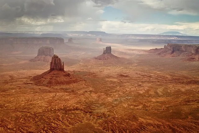 Moab Air Charter Over Monument Valley and Canyonlands - Image 3