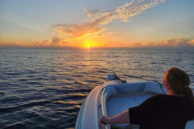 Palm Beach Sunset Cruise and Narrated Tour - Image 4