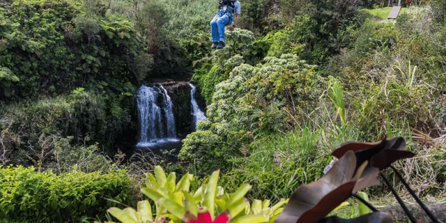 Hilo Zipline Tour with Waterfall Views - Image 5