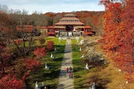 New York Chuang Yen Monastery & Woodbury Outlets Day Tour thumbnail 1