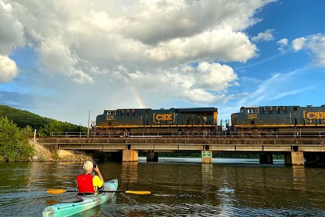 Chattanooga Kayak Tour at Nickajack Bat Cave - Image 2