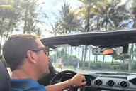 Miami Convertible Mustang Private Tour in French 3 hr thumbnail 1