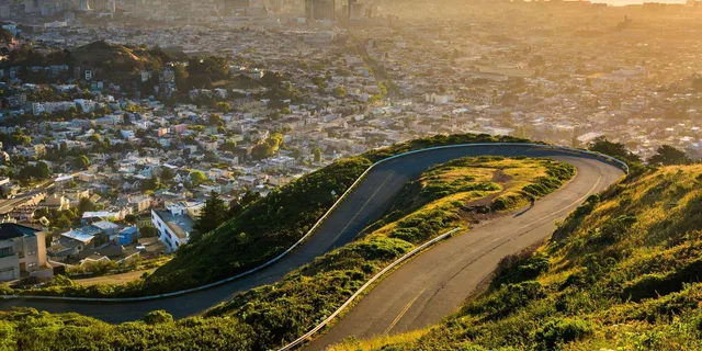 San Francisco City Tour by Vehicle - Image 2