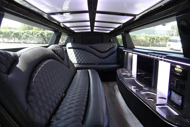 Austin Wine Tour by Limousine - Image 6
