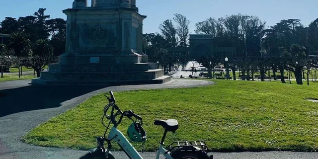 San Francisco eBike Tour: Summer of Love & Golden Gate Park - Image 4