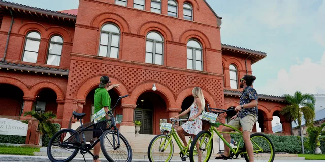 Key West Bicycle Tour with Key Lime Pie - Image 2