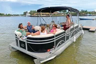 Fort Lauderdale Private Boat Cruise with Watertoys thumbnail 1