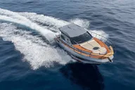 Miami Yacht Rental with Captain and Crew 4 hr thumbnail 3