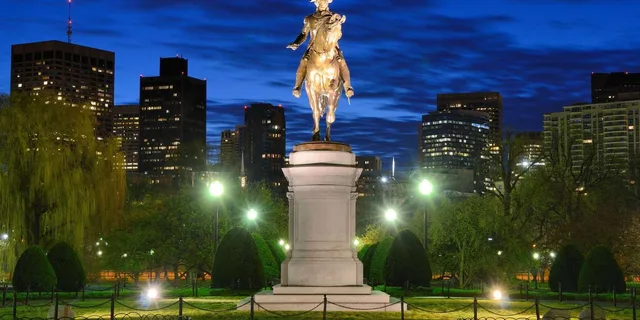 Boston Ghost Tour at Night 1.5 hr - Image 1