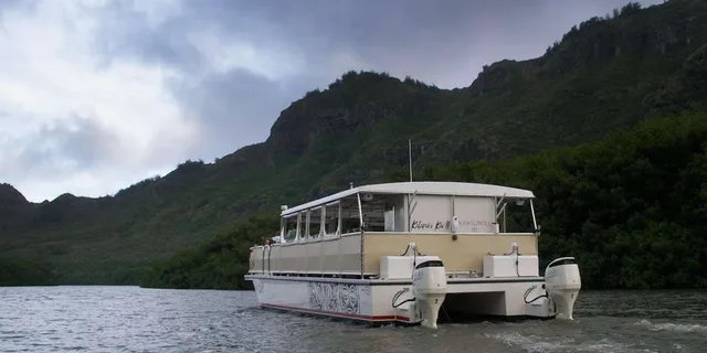 Kauai Catamaran Sunset Cruise - Image 4