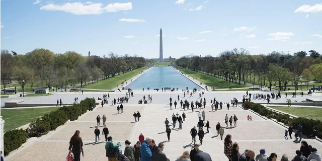 Washington D.C. Comedy Walking Tour - Image 1