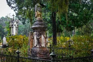 Savannah Cemetery Private Tour 6 hr thumbnail 2