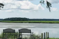 Savannah Historic District and Bonaventure Cemetery Private Tour thumbnail 1