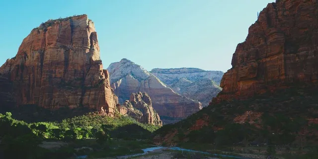 Las Vegas Zion and Bryce Canyon Small Group Tour - Image 3