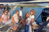 Honolulu Sailing Tour at Sunset thumbnail 3