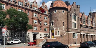 Cambridge Walking Tour of Harvard University in French 2 hr