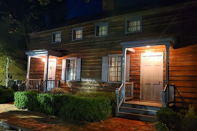 Savannah Ghost Tour with Doctor Buzzard - Image 6