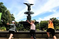 New York Central Park Walking Tour with Yoga 90 min thumbnail 6