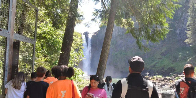 Seattle Snoqualmie Falls and Wineries Tour - Image 6