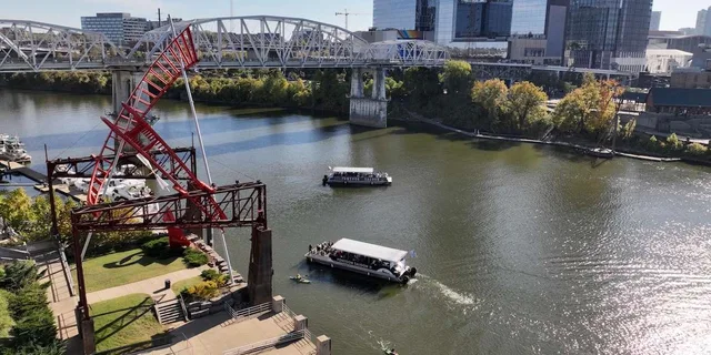 Nashville River Cruise - Image 5