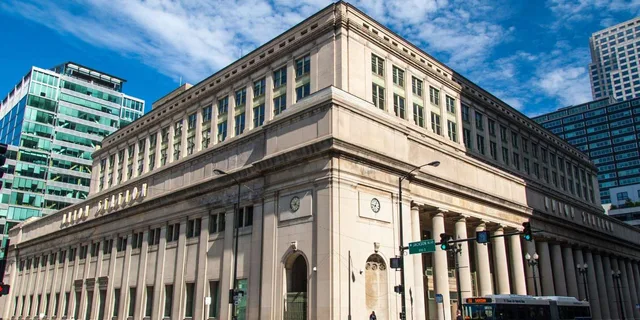 Chicago Architecture and Aesthetics Tour - Image 5